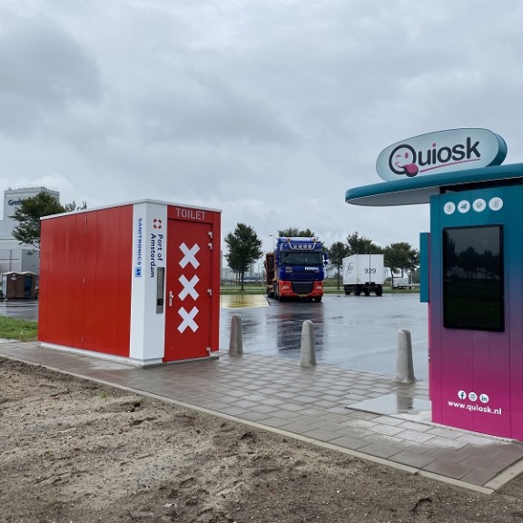 Zelfreinigend toilet in Amsterdamse haven