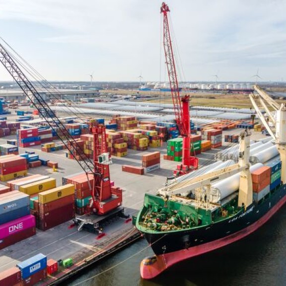 Containervervoer in de Amsterdamse Haven
