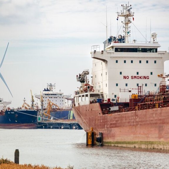 Scheepvaart Amsterdamse haven