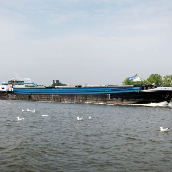 Binnenvaartschip