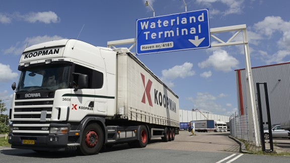 vrachtverkeer vrachtwagen verkeer auto weg