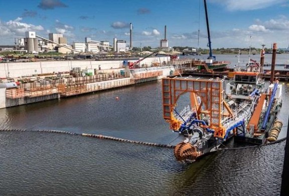 Uitgraven sluiskolk