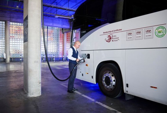 Port of Amsterdam opent een nieuwe laadfaciliteit voor zwaar elektrisch vervoer bij de Passenger Terminal Amsterdam (PTA)