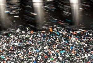 Plastic recycling hub