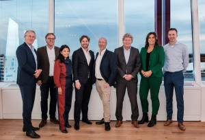 Ondertekening verhuizing ICL