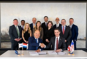 Signing MoU Canada & Amsterdam