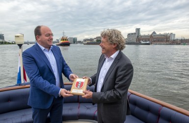 Samenwerking duisport Port of Amsterdam