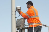 plaatsing van een e-nose door monteur